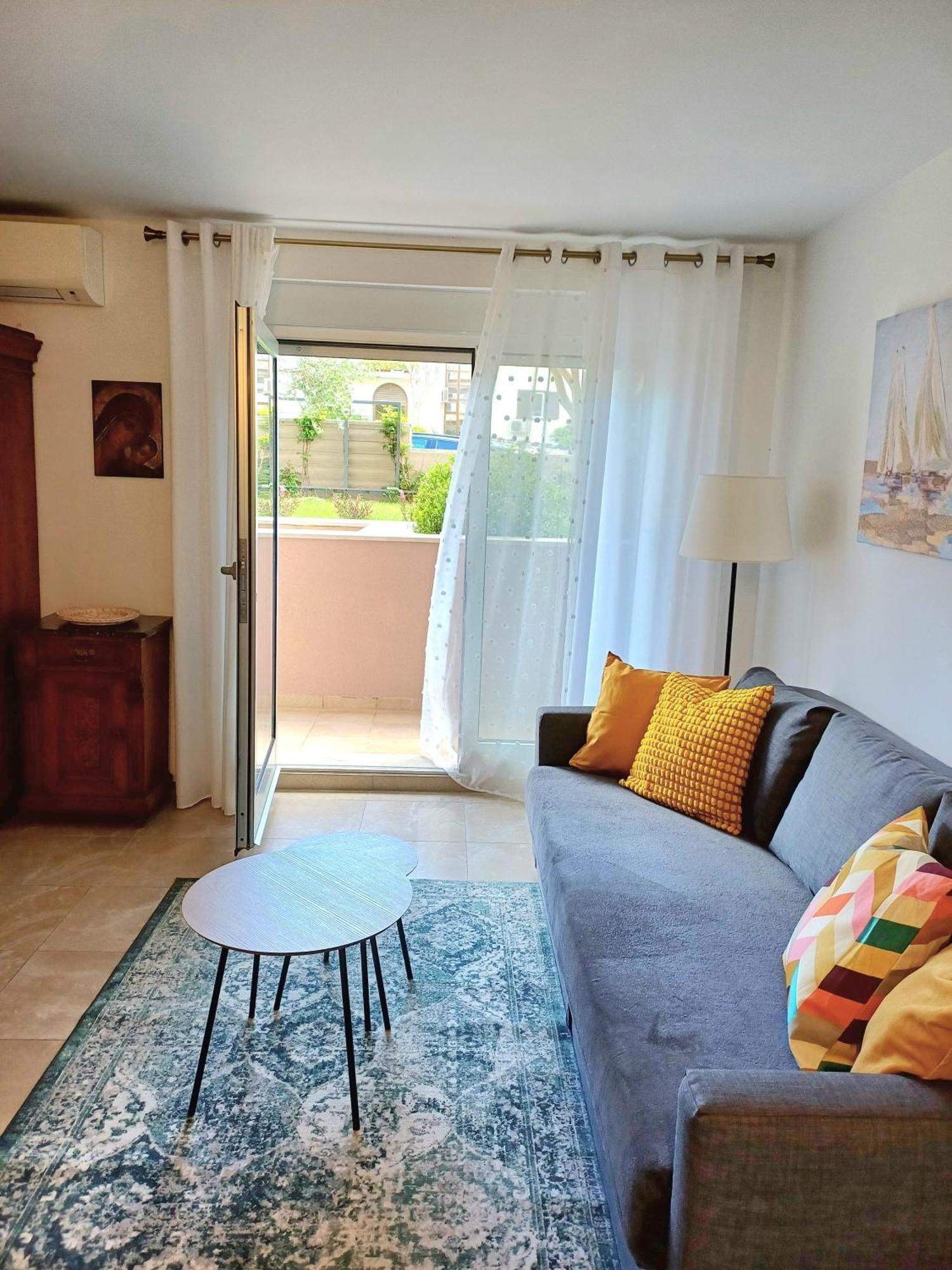 Apartment Zenta With Free Private Parking สปลิท ภายนอก รูปภาพ
